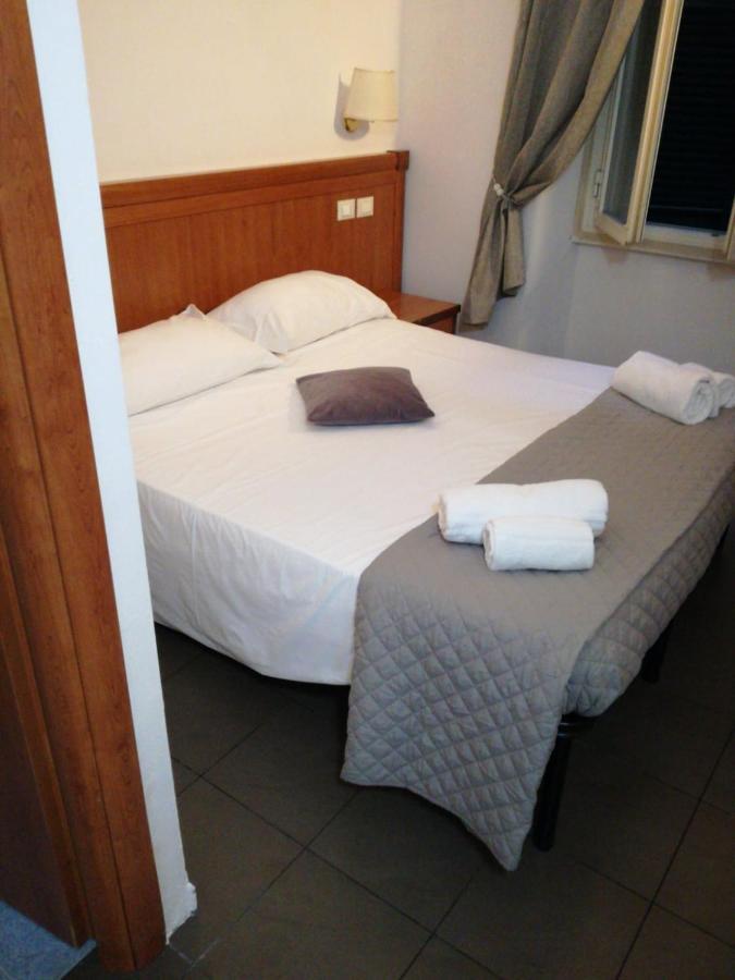 Roma Termini Tina Ya B&B מראה חיצוני תמונה