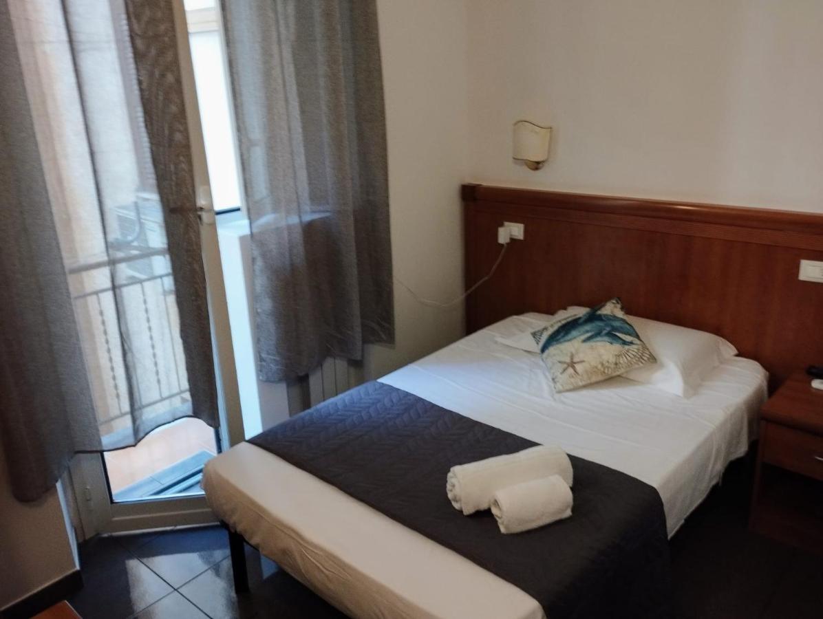 Roma Termini Tina Ya B&B מראה חיצוני תמונה